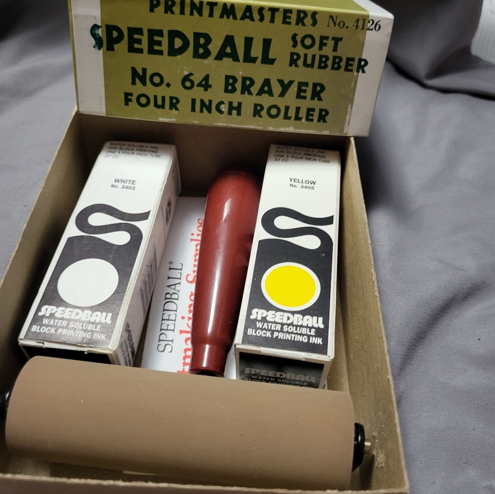 Speed roller with two tubes of ink